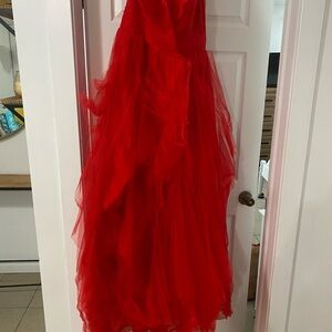Elegant Red Tulle Gown
